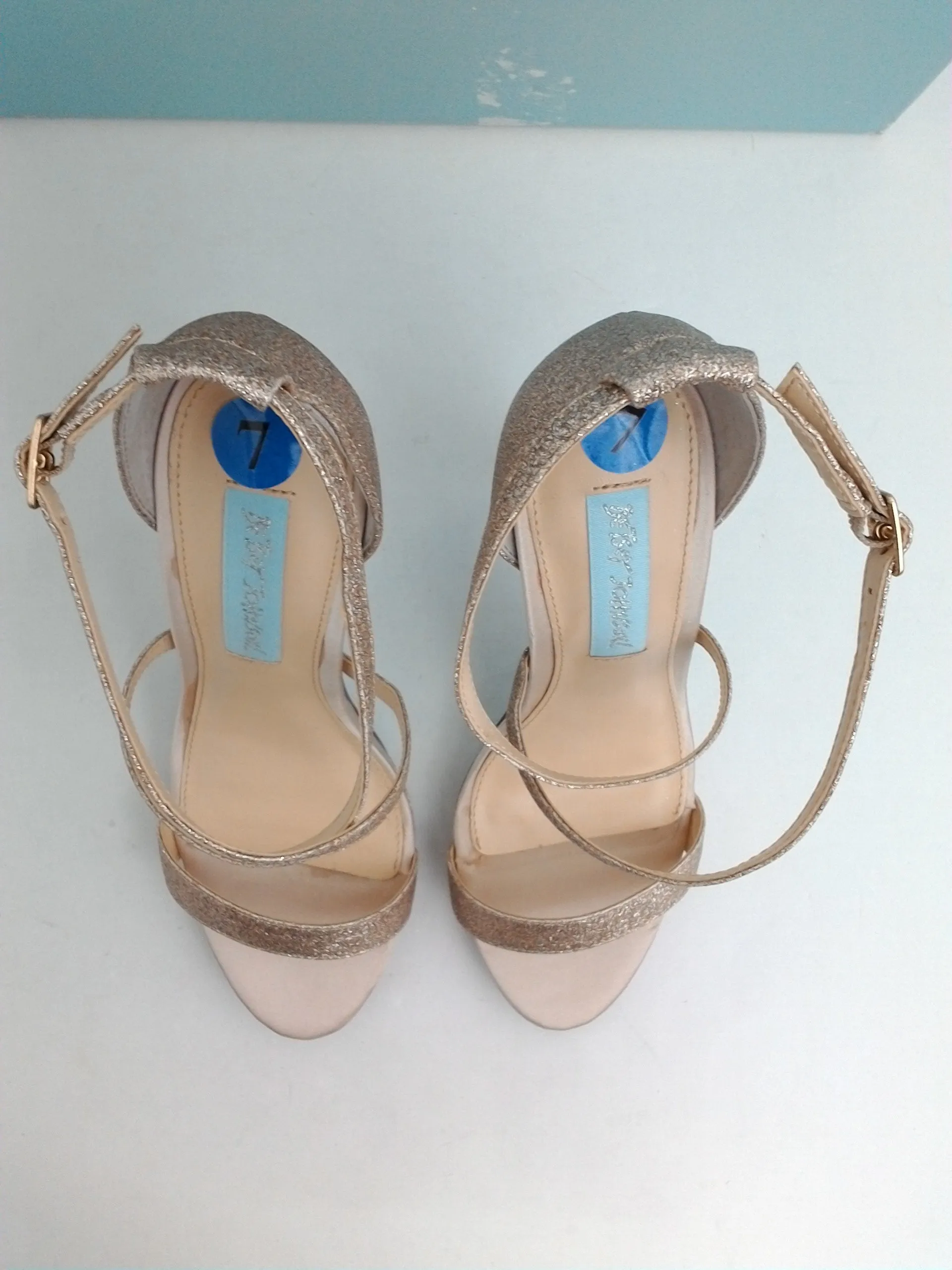 Blue By Betsey Johnson Women's Andi Champagne Heeled Sandal Size 7 M