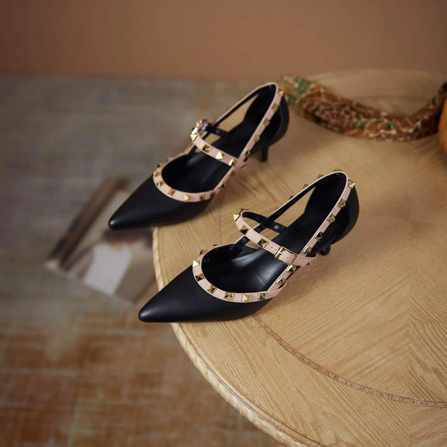 Buckle Rivet Pointed Toe Mid-heel Shoes