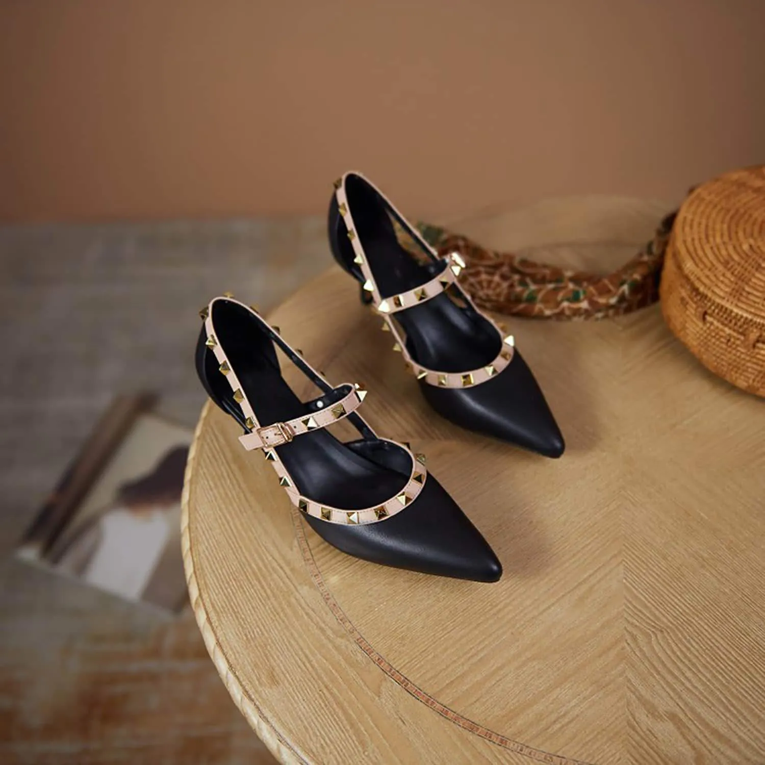 Buckle Rivet Pointed Toe Mid-heel Shoes