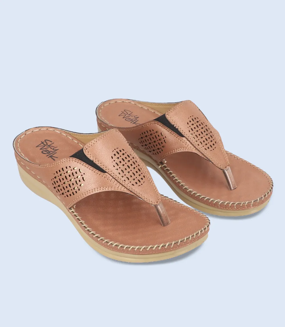 BW9853-TAN-Women Chappal