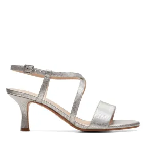 Clarks Amali Buckle Silver Metallic