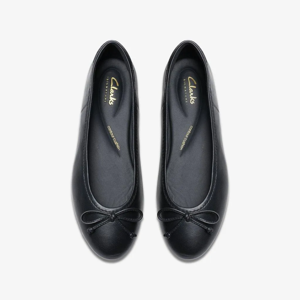 Clarks Fawna Lily Pumps