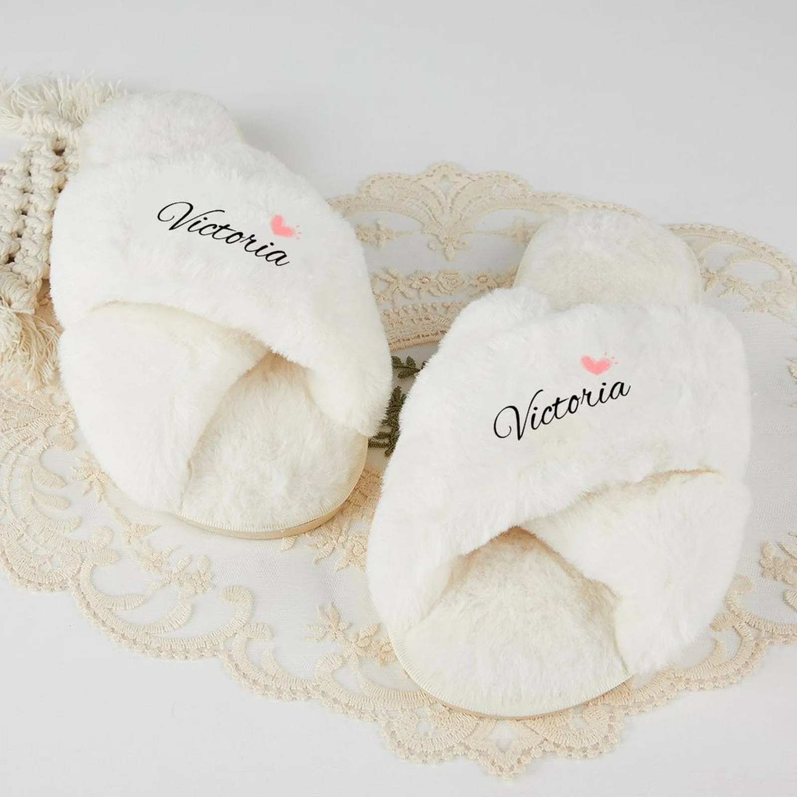 Custom Name Heart Bridesmaid Slippers Fluffy Bridal Slippers Fuzzy Cross Band House Slide Shoes