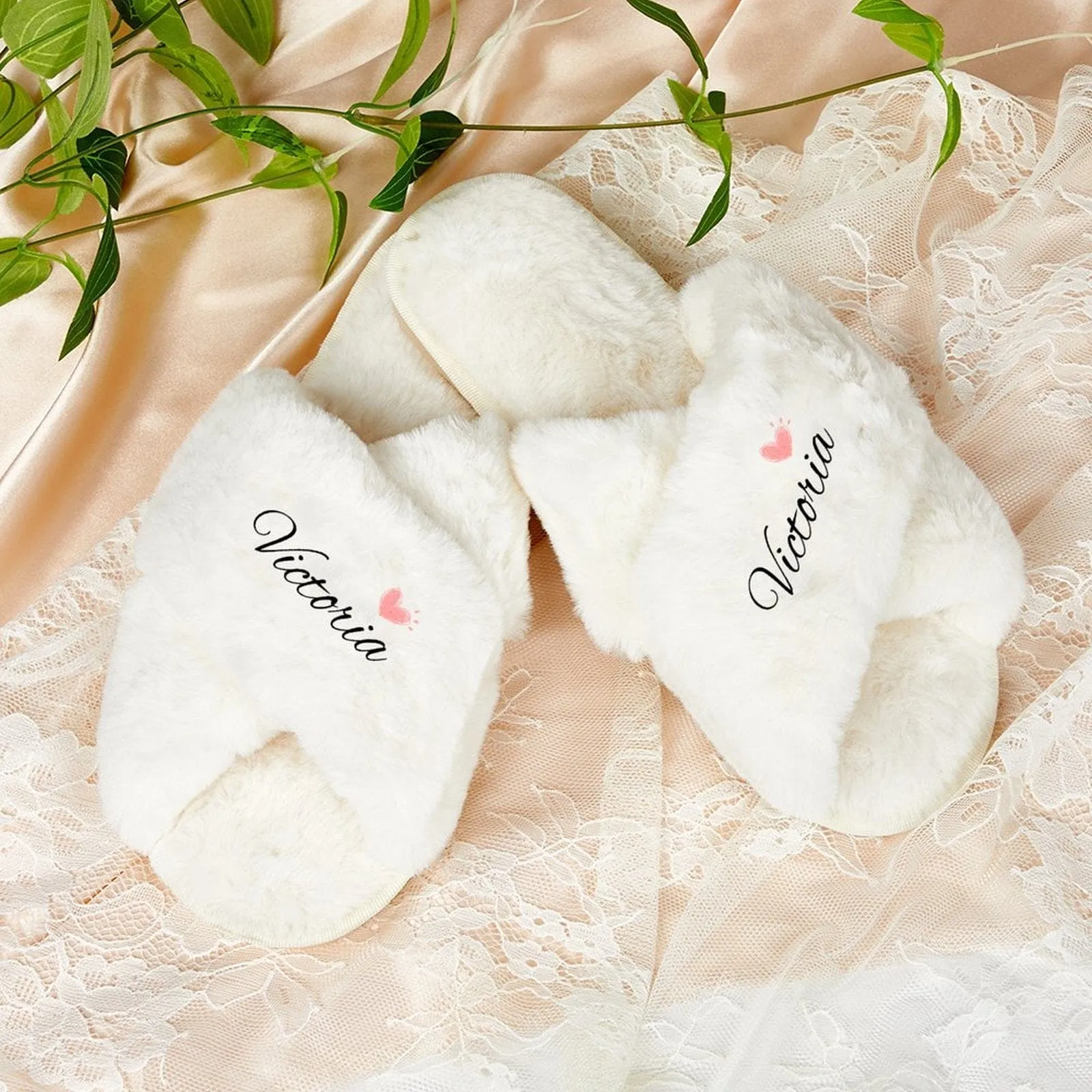 Custom Name Heart Bridesmaid Slippers Fluffy Bridal Slippers Fuzzy Cross Band House Slide Shoes