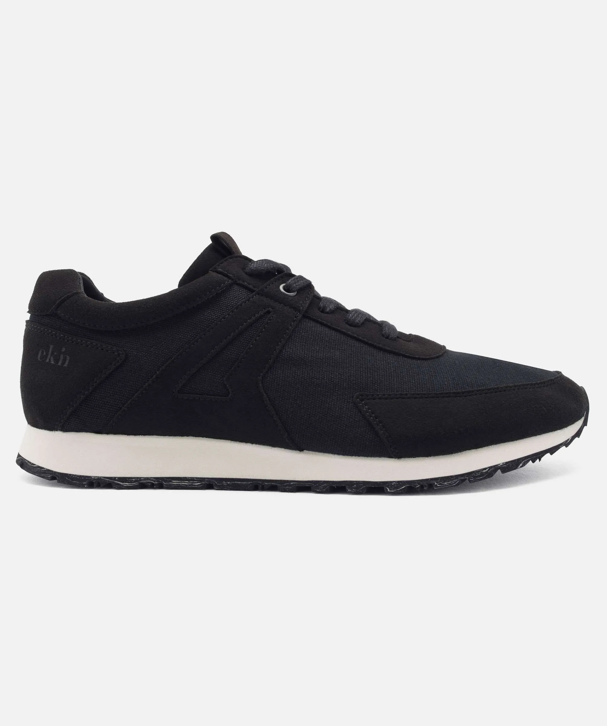 Low Seed Runner Vegan Sneakers Black Size 37-44