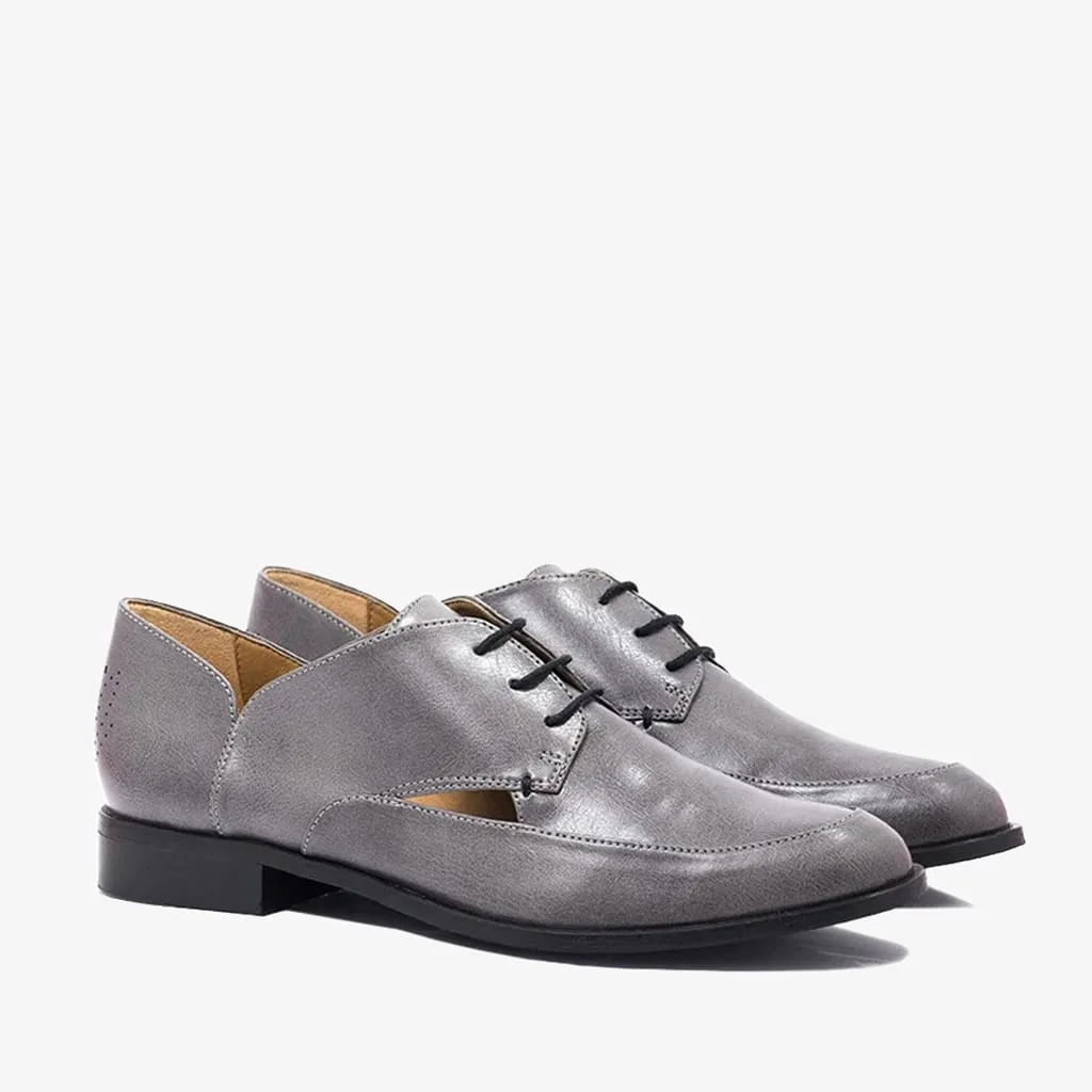 Tilda Grey Derby