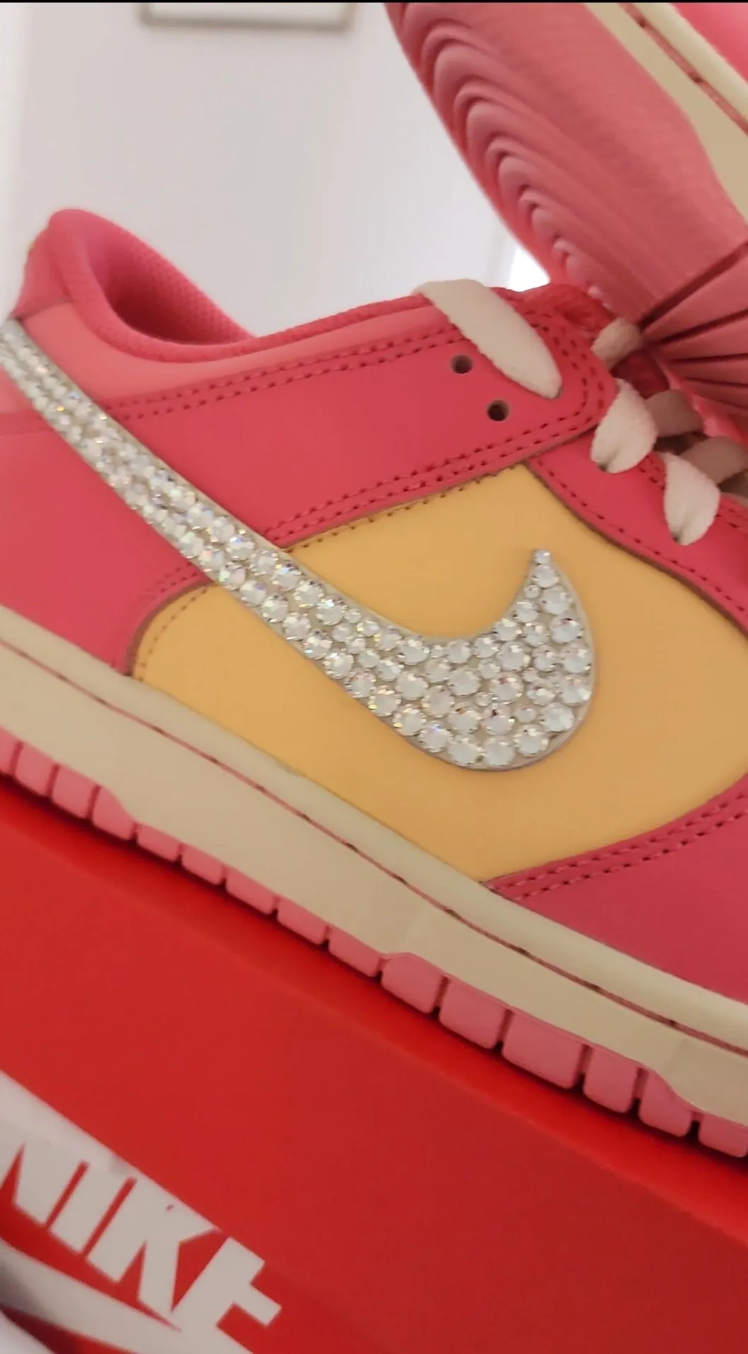 Warehouse SALE  Kids Grade School Dunk Low (Pink/Gold)